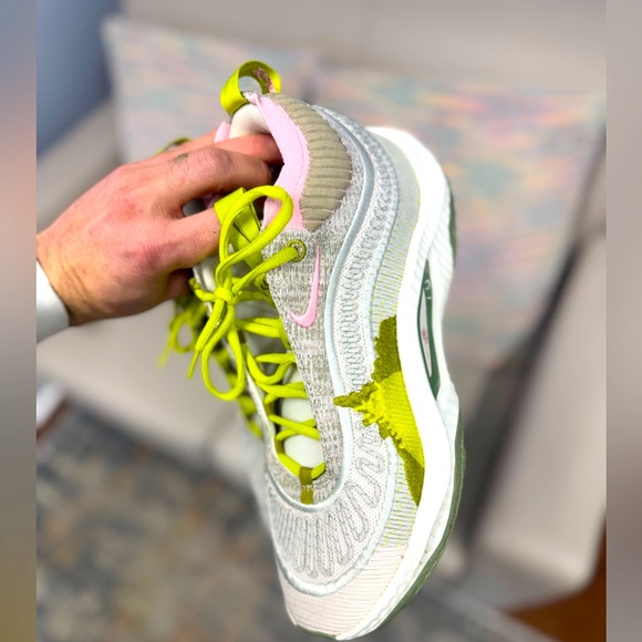 Nike Basketball Cosmic Unity 3 “Bring it Outside”, Size 10.5 - Picture 3 of 7